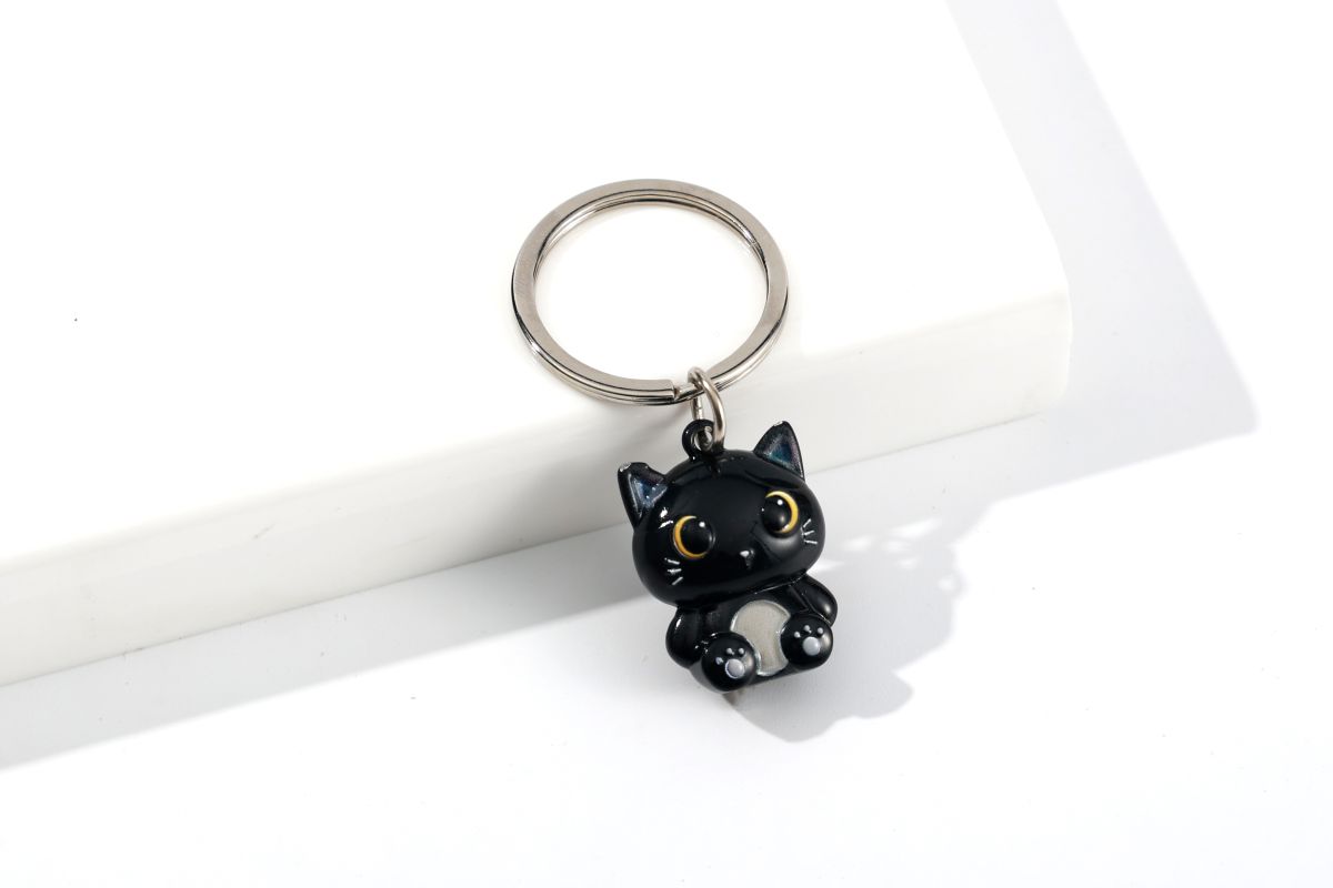 Porte-clés en métal Chat noir 