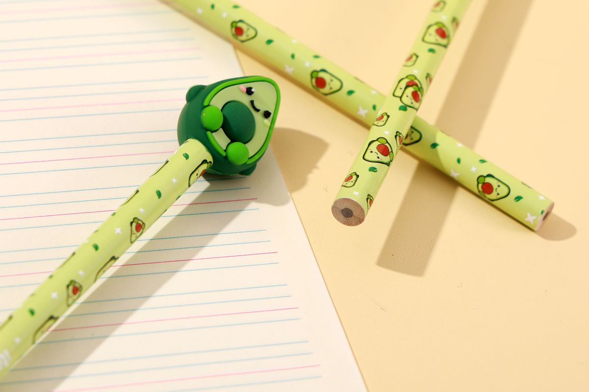 Crayons 3D Ava l'avocat 