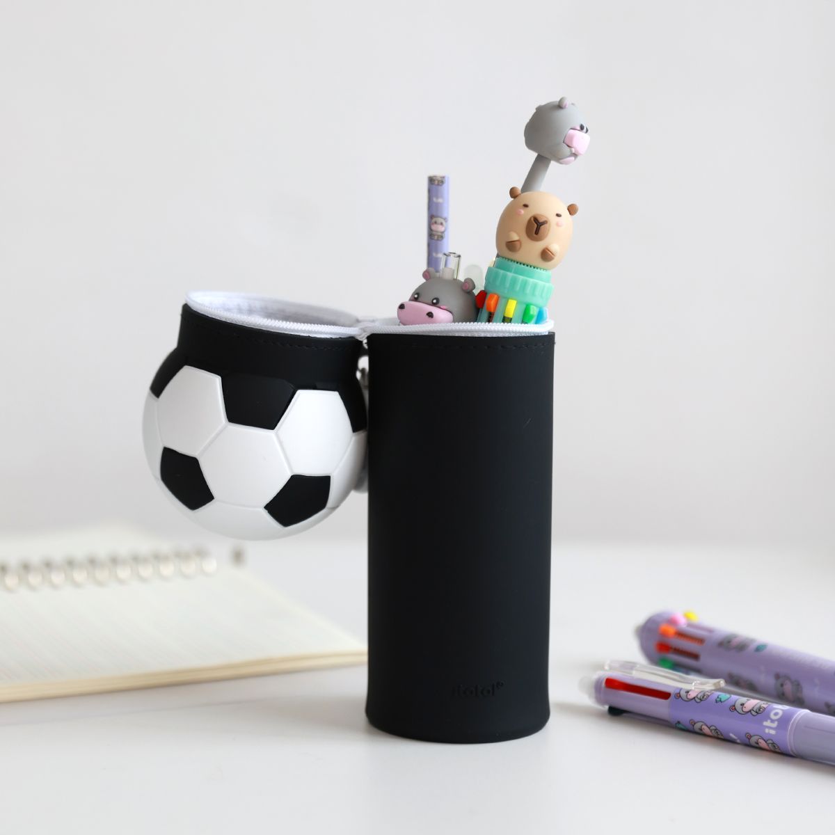 Trousse en silicone Football 