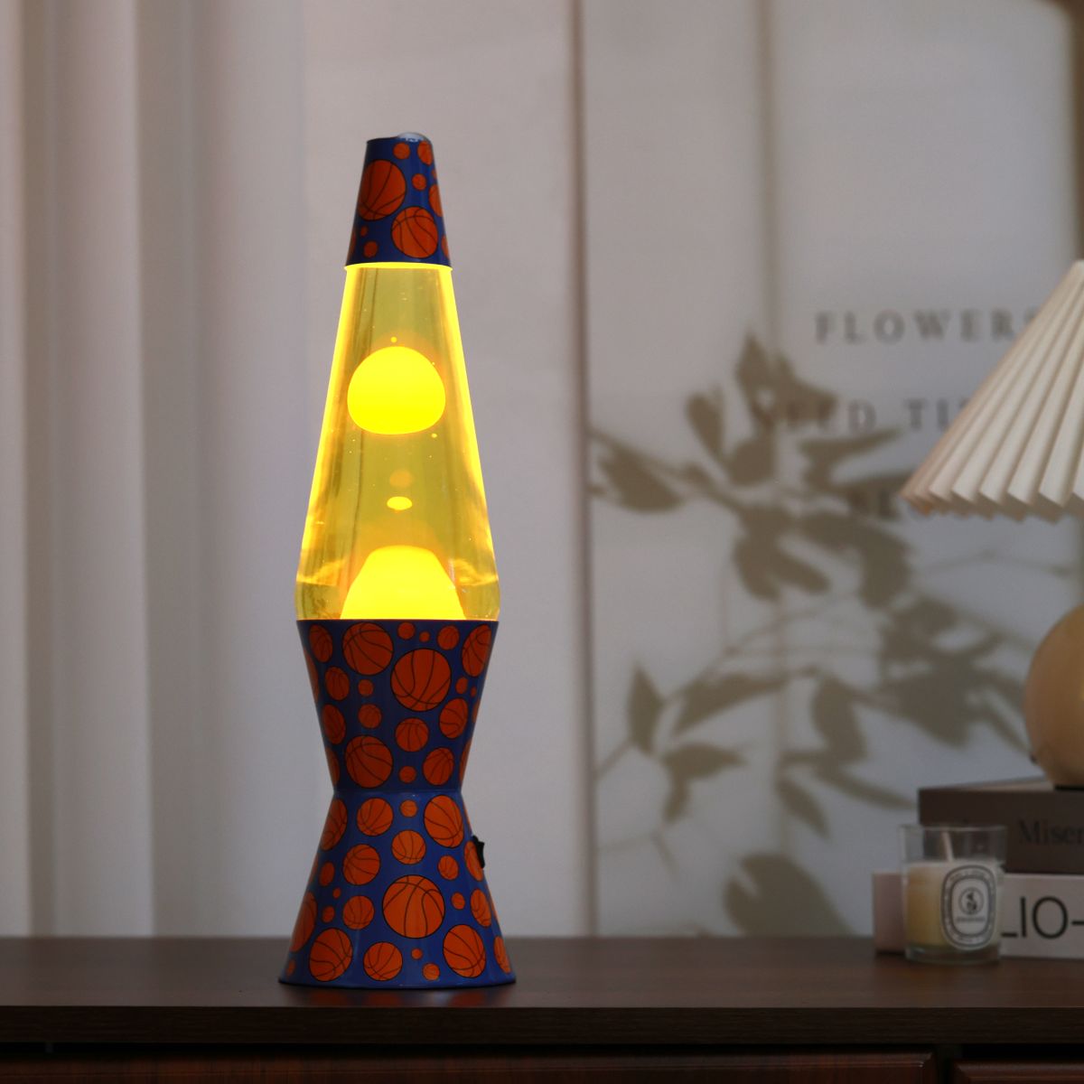Lampe Lave Led base basketball - Jaune & Orange 