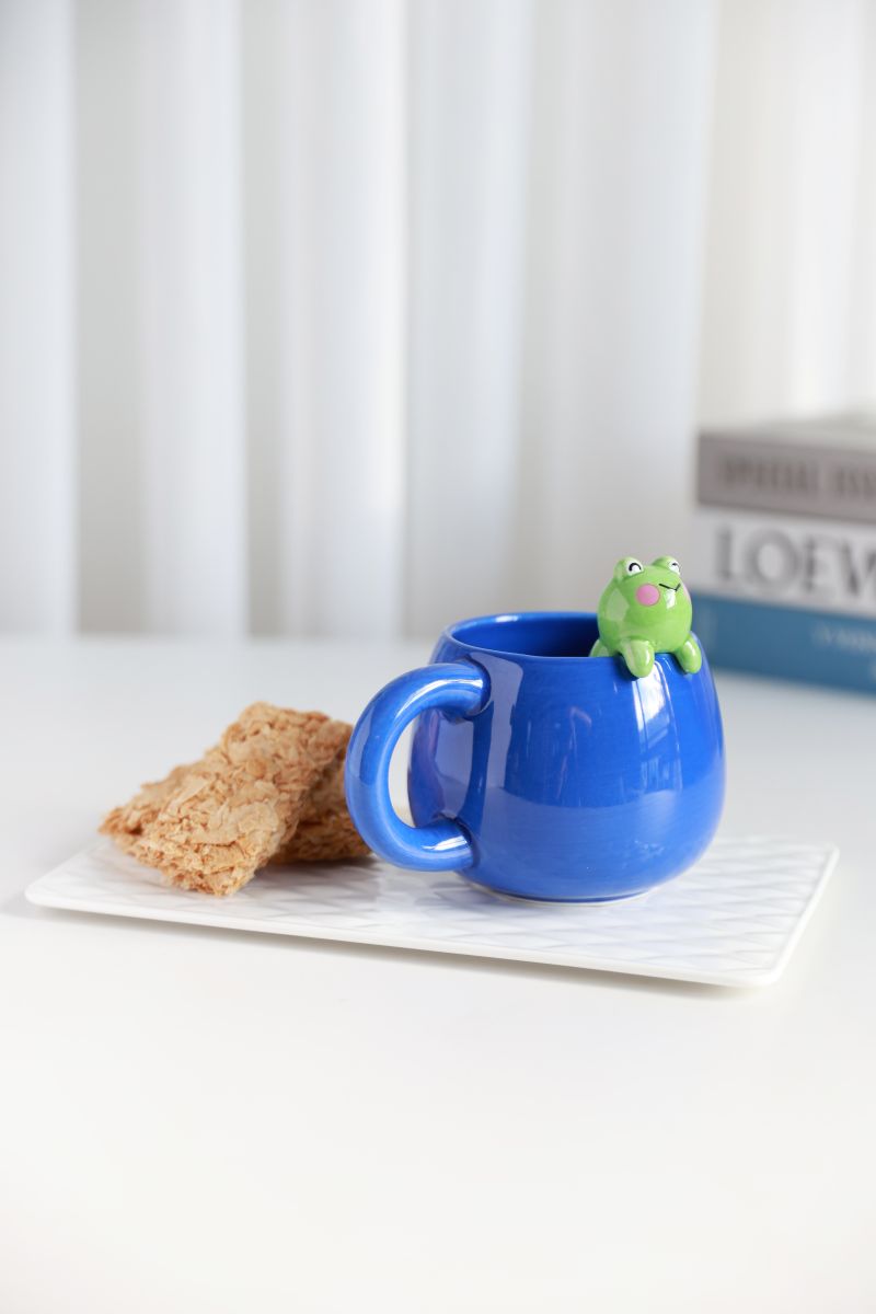 Tasse en céramique Charm Grenouille 
